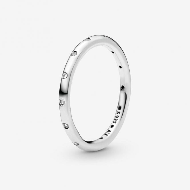 Pandora Simple Sparkling Band Ring 190945CZ