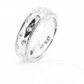 Glittering Diamond Set Ring