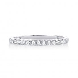 9CT White Gold 15 Stone Eternity Ring
